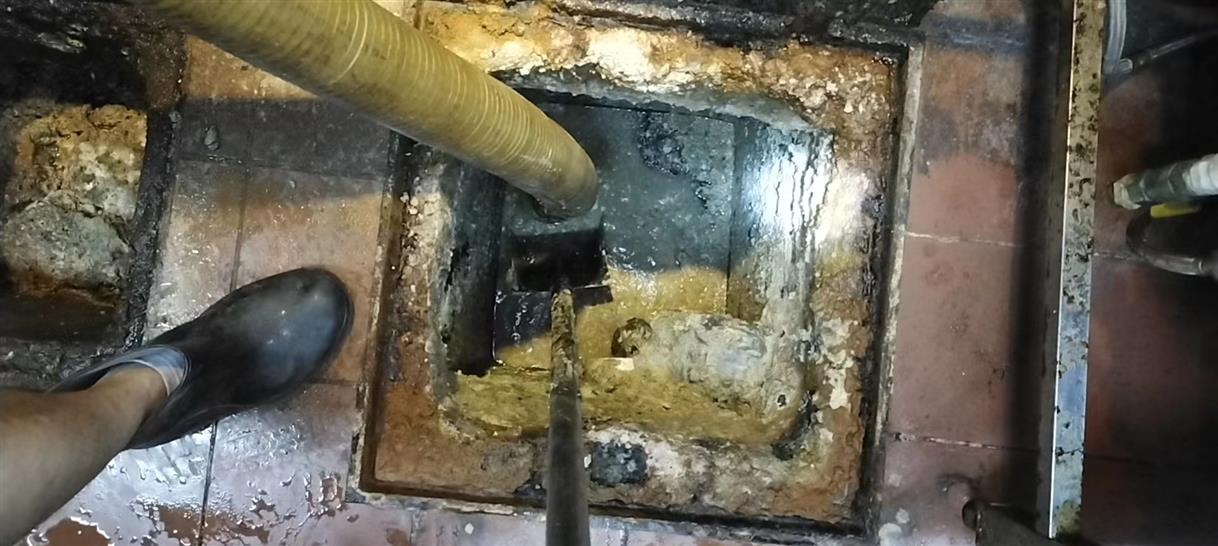 长白污水池清理一般都有毒气，怎么预防中毒呢？